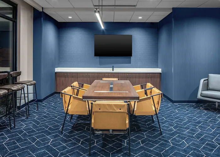 Courtyard By Marriott Jefferson City